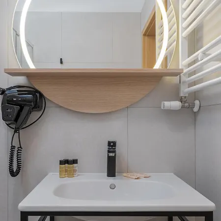 Zamoyskiego 37 By Nyx Apartment *