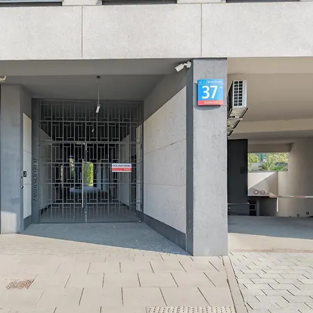 Zamoyskiego 37 By Nyx